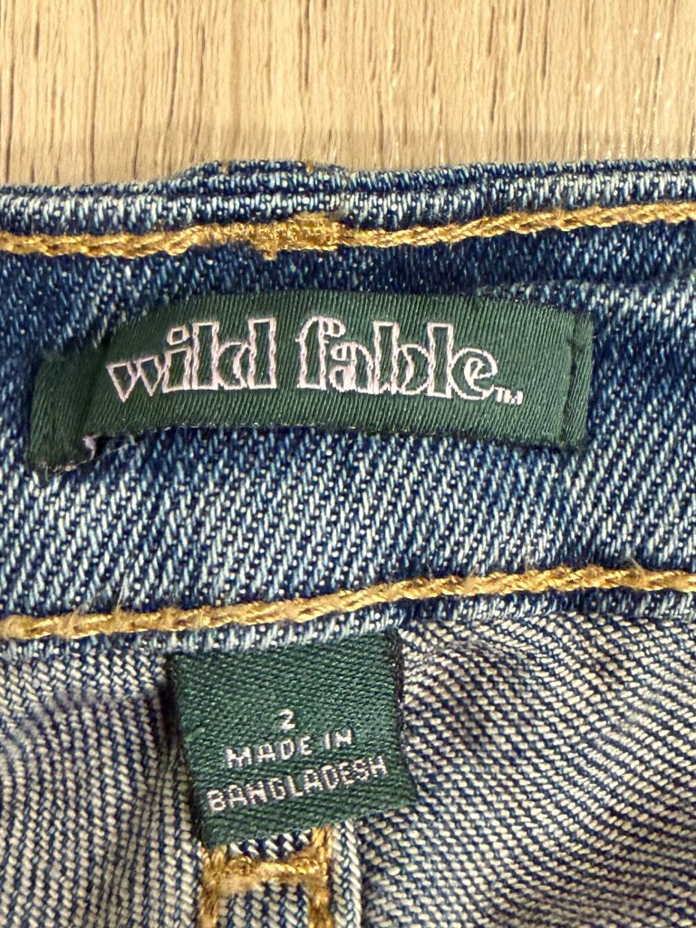 Wild Fable Low Rise Flare Cargo Jeans Size 2 Y2K Front Seam Medium Wash - Picture 4 of 10
